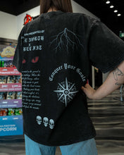 Cargar imagen en el visor de la galería, Graphic Oversized T - Eye of the Storm TN x Rebel