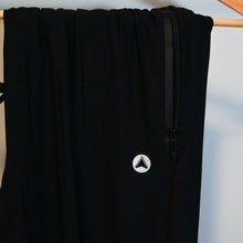 Cargar imagen en el visor de la galería, Joggers unisex ligeros