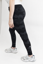 Load image into Gallery viewer, Balance Camo Leggings - Black Camo