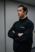 Cargar imagen en el visor de la galería, Origin 1/4 Zip Sweater - Jet Black