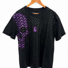 Load image into Gallery viewer, Strong Grip T - Black & Purple Skull