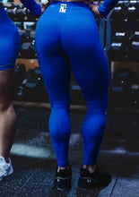 Load image into Gallery viewer, Elevate Emblem Leggings - Mediterranean Blue