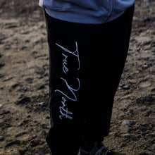 Cargar imagen en el visor de la galería, Signature Heavy Joggers - Black