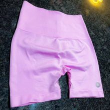 Cargar imagen en el visor de la galería, Pantalones cortos Elevate Nuevos colores