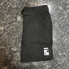Cargar imagen en el visor de la galería, Pantalones cortos Prime Quad V2 - Logotipo del emblema