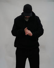Cargar imagen en el visor de la galería, Cloud Fleece Hoodie - Jet Black