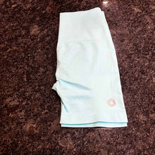 Cargar imagen en el visor de la galería, Pantalones cortos Elevate Nuevos colores