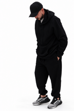 Cargar imagen en el visor de la galería, Cloud Fleece Sweatpants - Jet Black

