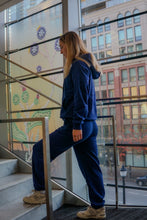 Cargar imagen en el visor de la galería, Cloud Fleece Wide Sweatpants - Midnight Navy
